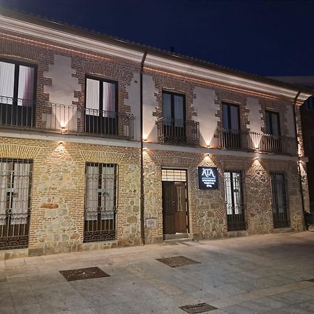 Apartamentos Turisticos Avila Puerta Del Puente 1-3 Eksteriør bilde